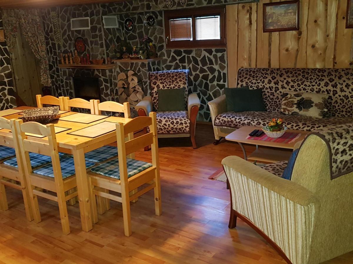 Chata Pod Skalou Valaska Bagian luar foto