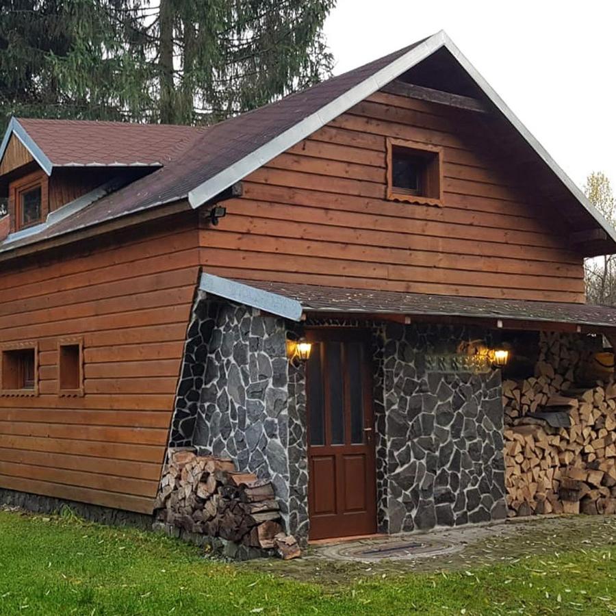 Chata Pod Skalou Valaska Bagian luar foto